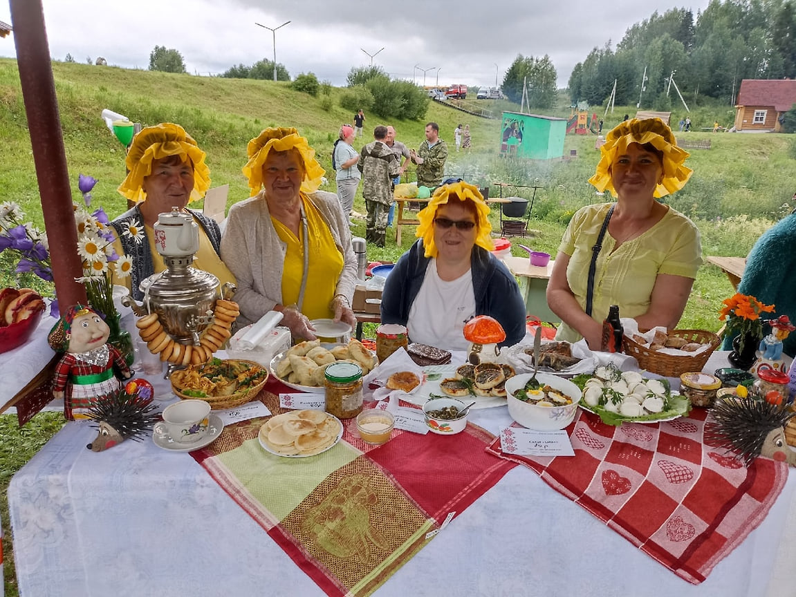 Так, на празднике гости смогли попробовать грибы на любой вкус: соленые, маринованные, жареные-пареные, запеченные в пирогах, сваренные в супе