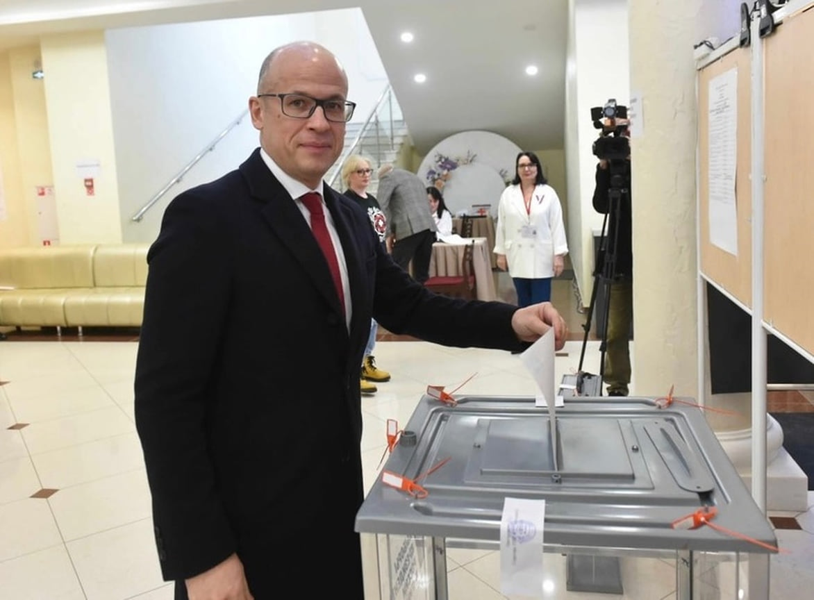 Глава Удмуртии Александр Бречалов проголосовал на выборах президента России