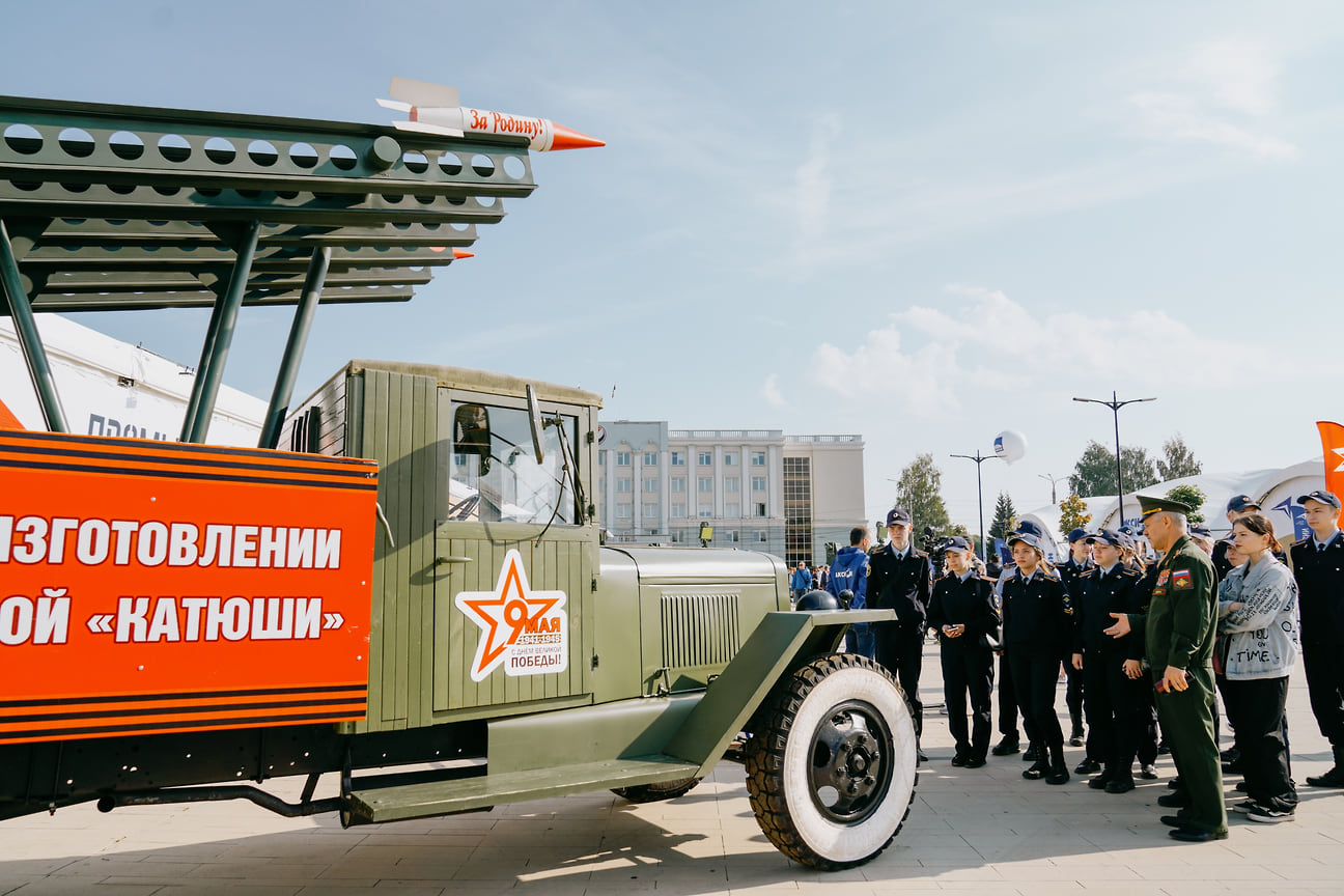 Ни одна выставка военной техники не проходит без боевой машины с ракетной установкой «Катюша»