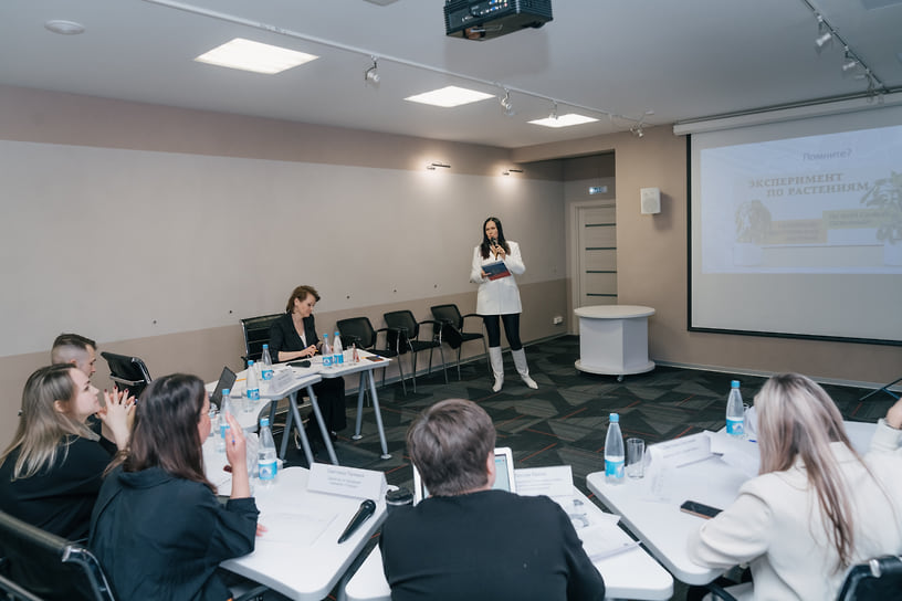 Владелец ООО ПКФ «Промстройкомплект»  Марина Лукасевич 