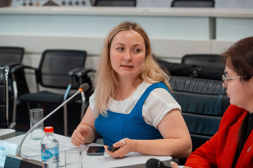  Руководитель отдела экспортных продаж ООО «УдмуртАгроПром» Анна Смирнова