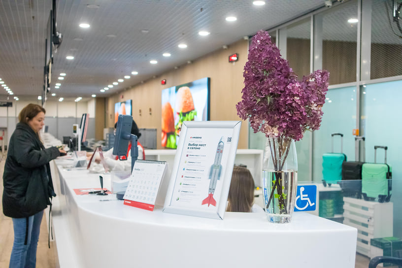 Согласно указу президента, международный терминал Ижевска носит имя конструктора-оружейника Михаила Калашникова