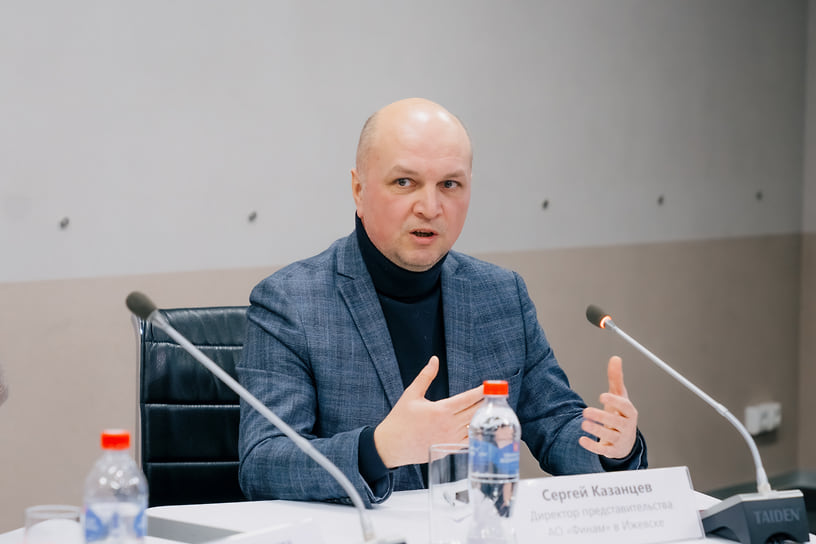 Директор представительства «Финам» Сергей Казанцев