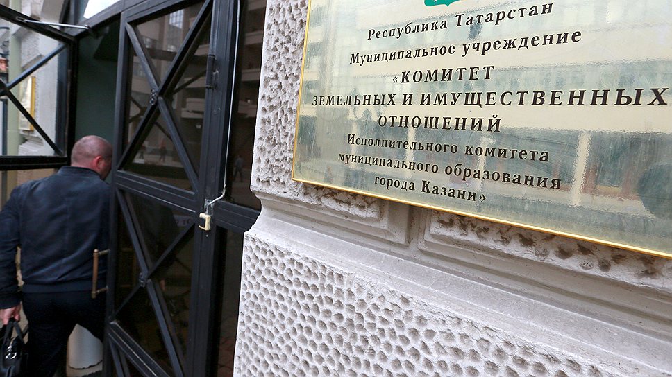 Перекупщики заявляются на торги, но не участвуют, либо проявляют чрезмерную активность, но потом отказывается от сделки   