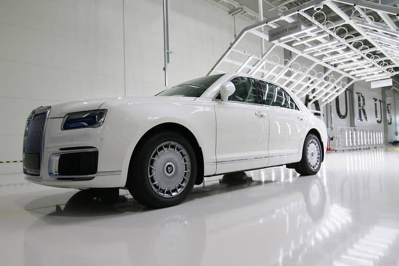 Церемония запуска серийного выпуска автомобилей Aurus на территории завода Ford Sollers