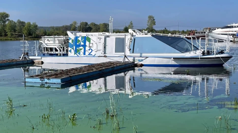 В Зеленодольске спустили на воду первое прогулочное судно на водородном топливе.