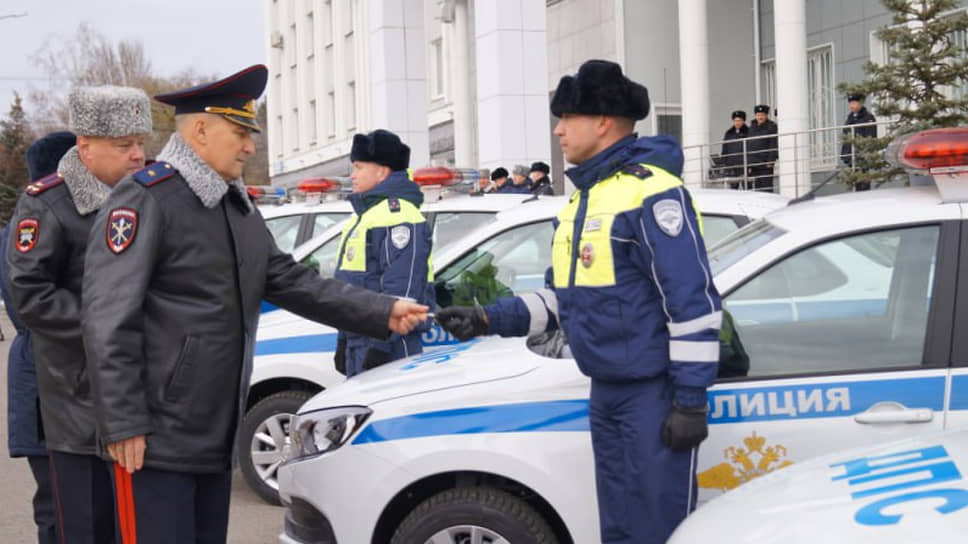 В Чувашии обновили автопарк Госавтоинспекции 19 новыми машинами