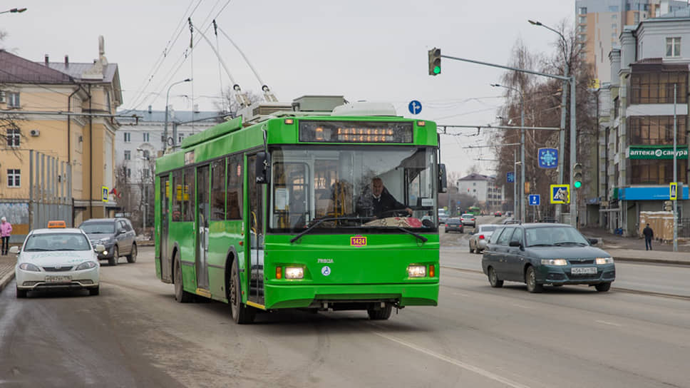 В Казани приостановили движение троллейбусного маршрута из-за аварии на сети