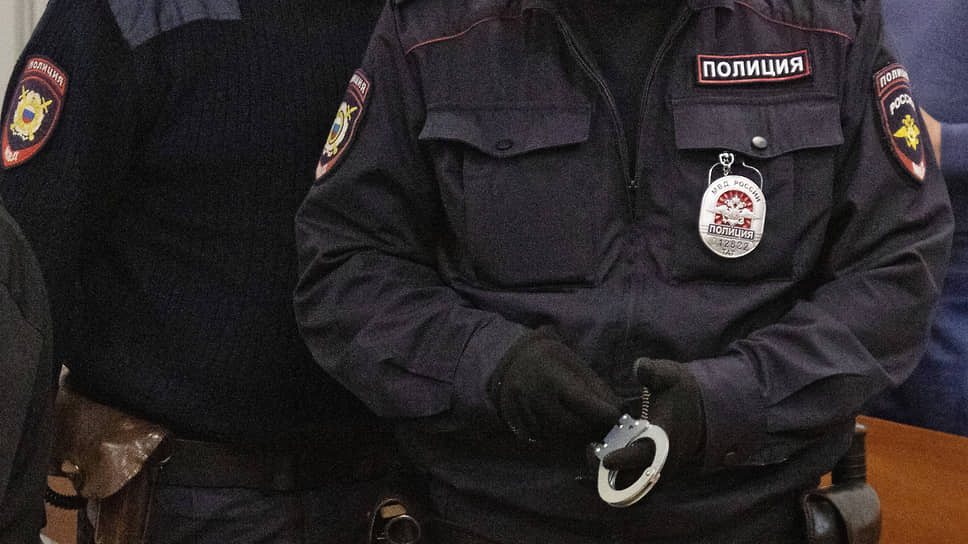 В Казани сотрудника полиции задержали за коррупцию