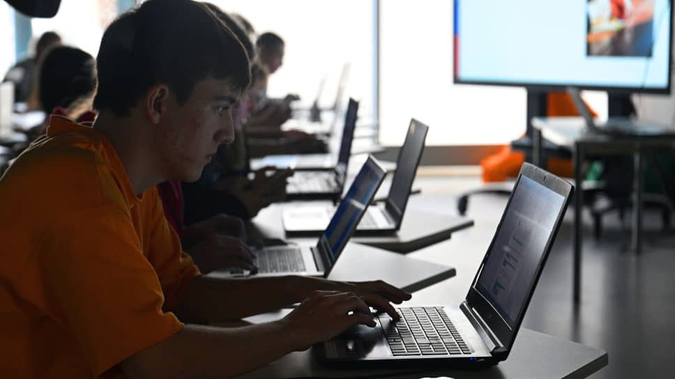 Самую большую зарплату в Татарстане предлагают разработчику встраиваемых систем