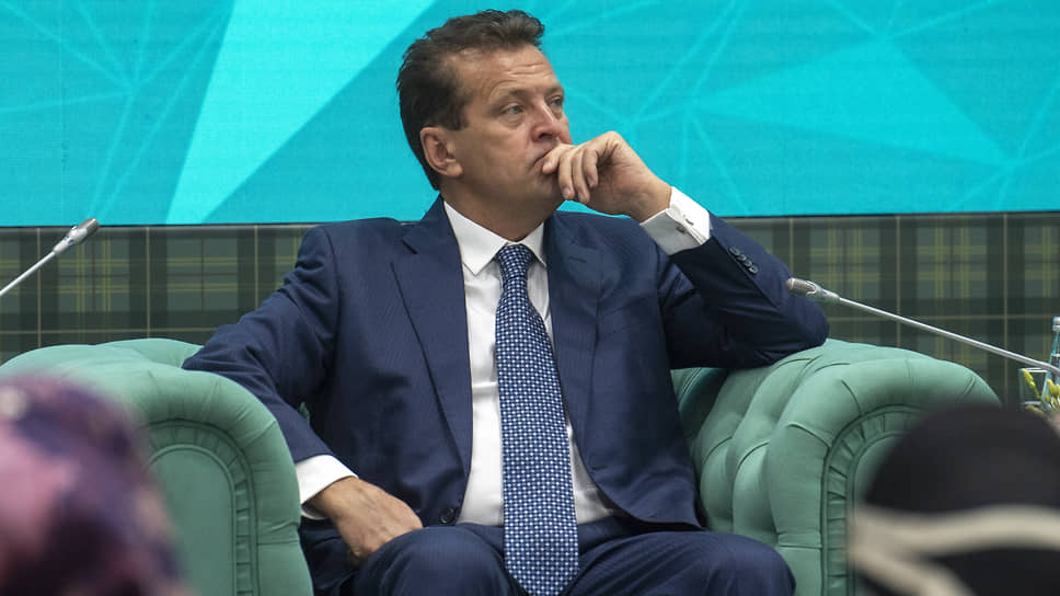 Метшин объяснил отсутствие студенческих проездных дефицитом городского бюджета 