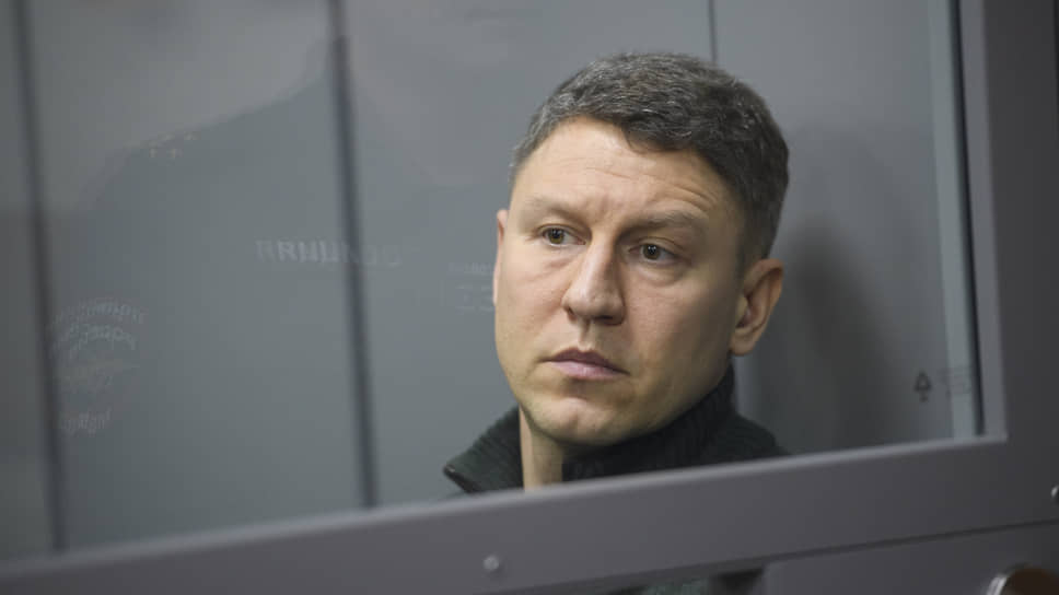 С экс-главы двух районов Казани и его семьи взыскали 437 млн рублей