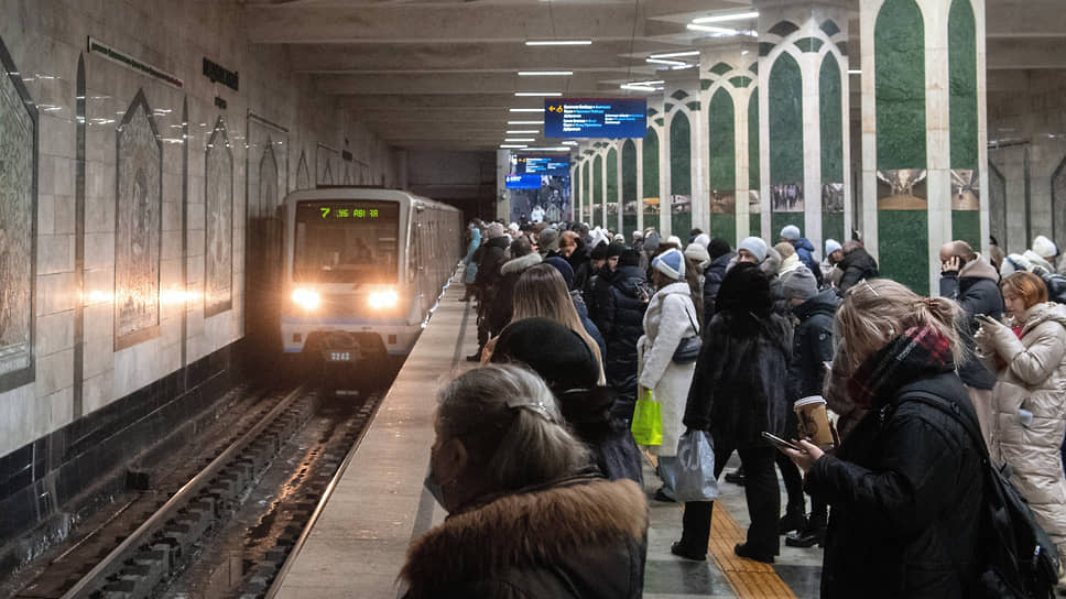 В метро Казани произошел сбой в движении поездов