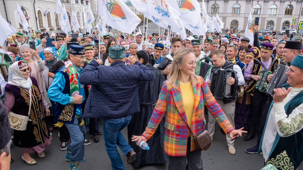 Шествие гармонистов