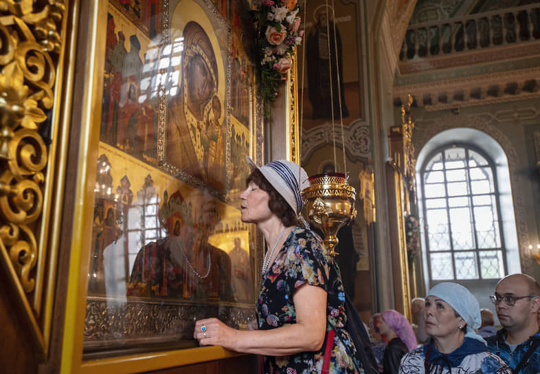 Крестный ход в честь праздника Казанской иконы Божией Матери