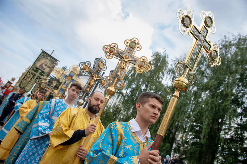 Крестный ход в честь праздника Казанской иконы Божией Матери