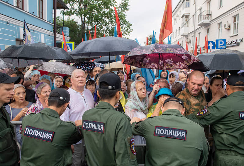 Крестный ход в честь праздника Казанской иконы Божией Матери