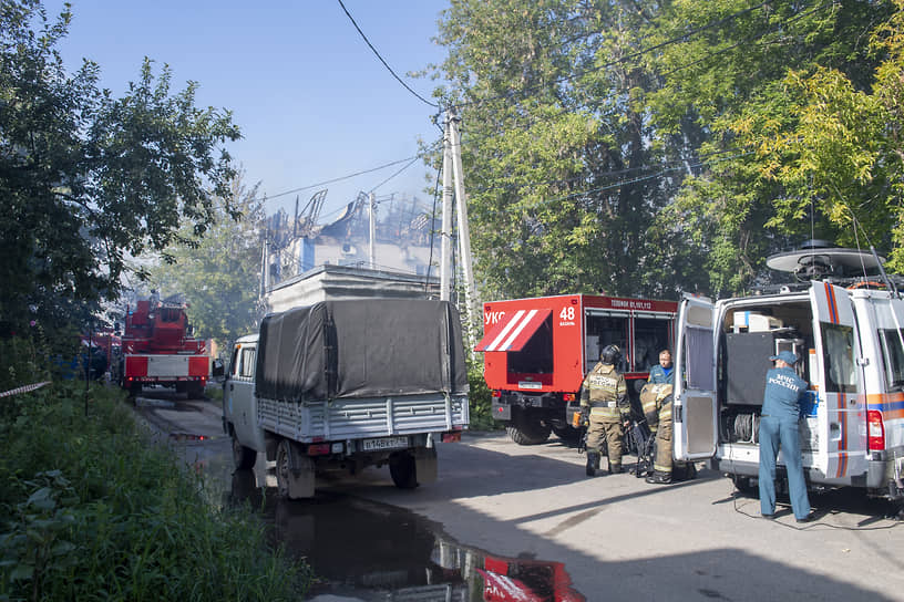 В Казани на улице Восстания произошел пожар площадью 750 кв. м.