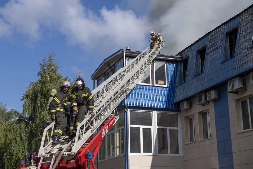 В Казани на улице Восстания произошел пожар площадью 750 кв. м.