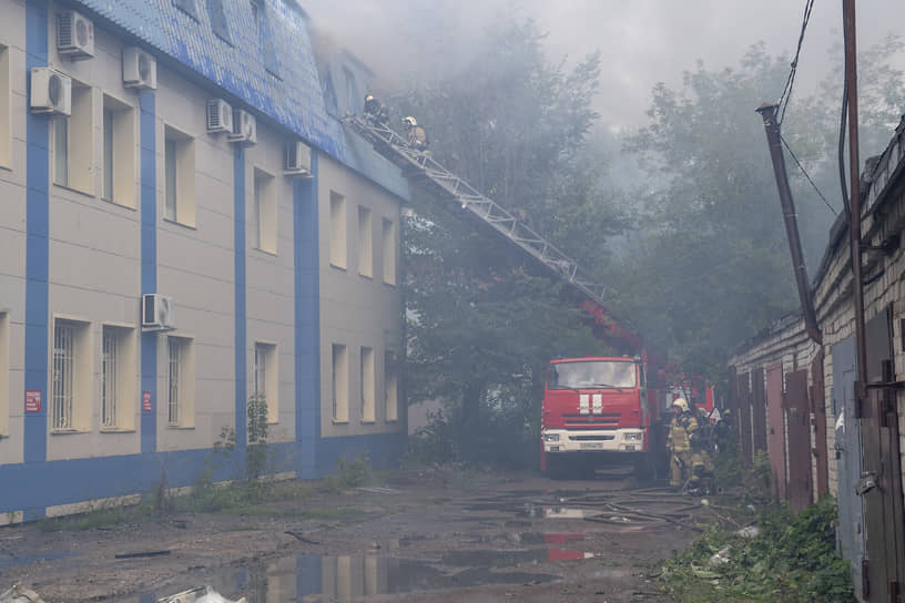 Пожар в здании делового центра. На улице Восстания 18б.