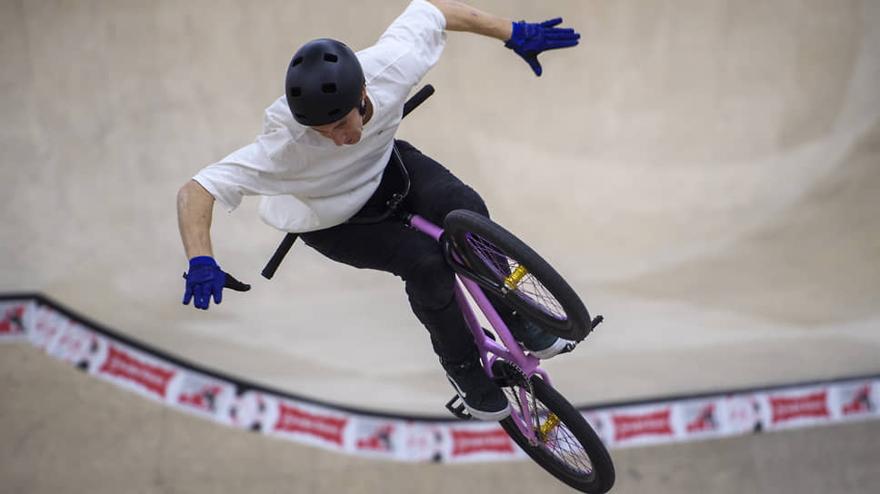 Кубок России по BMX фристайлу в олимпийской дисциплине «парк». В Экстрим-парке Урам.
