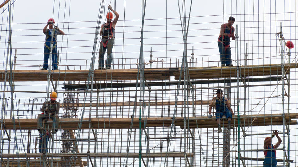 За полгода 2025 года в трех регионах ПФО зафиксирован высокий спрос на строителей