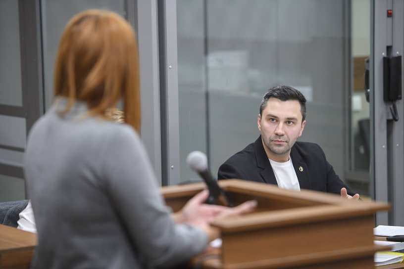 Допрос свидетелей по делу против владельца промбазы в Самосырово
