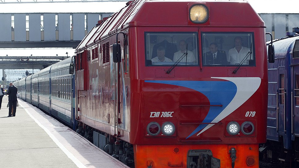 Долгие маршруты поездов из Тынды (на фото — поезд до Комсомольска-на-Амуре) хотят заменить на более короткие