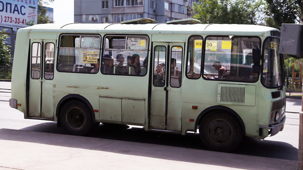 Жители Ейска говорят о переделе рынка пассажирских перевозок