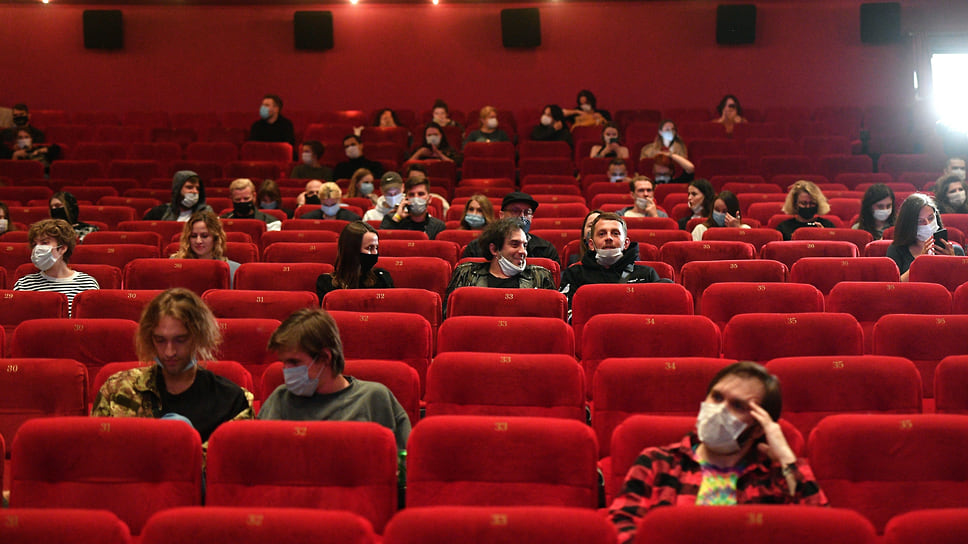 Из-за отказа голливудских студий от проката в России кинотеатры могут потерять до 80% планируемой выручки