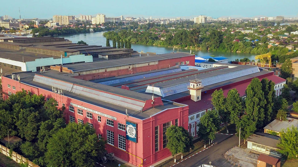 Сегодня Краснодарский завод тяжелого станкостроения не функционирует, производственную деятельность ведет Южный завод тяжелого станкостроения