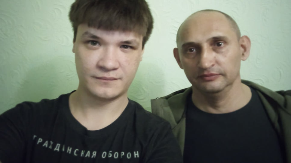 Виталий Вотановский (справа)