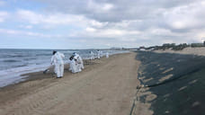 На побережье Анапы обнаружили новые выбросы мазута