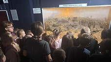 Школьников, пожаривших еду на Вечном огне, отправили на экскурсию в Новороссийск