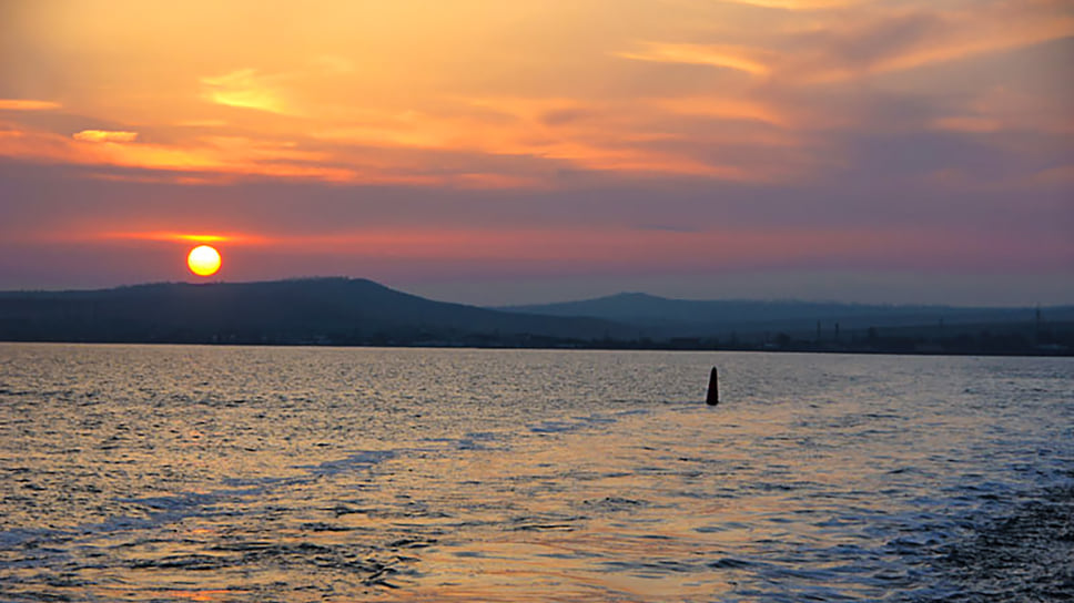 Закат солнца на Азовском море, Керченский пролив. Май 2011 года
