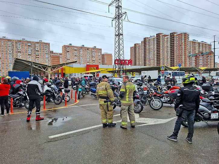 Сотрудники экстренных служб обеспечивали безопасность мероприятия