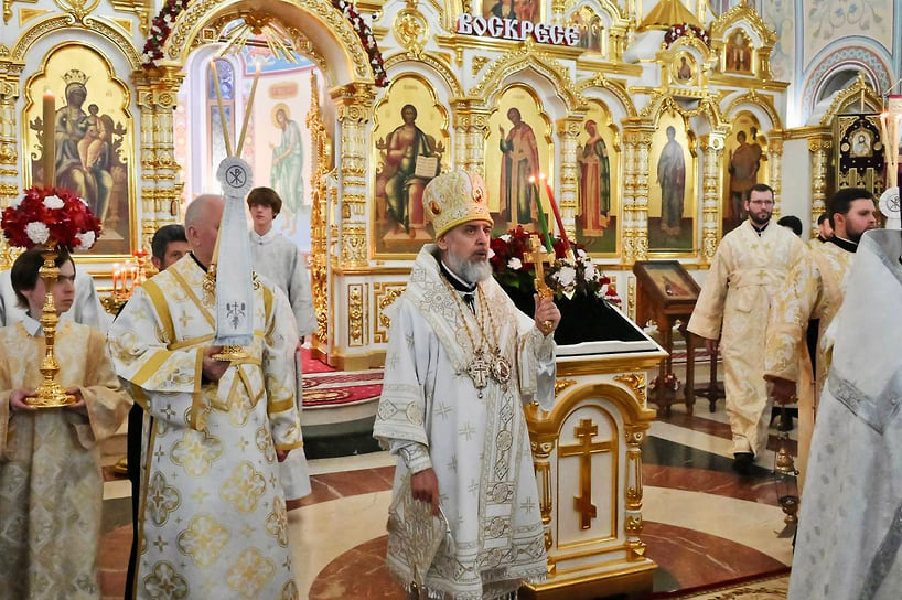 Архиерейскую службу в кафедральном соборе Святого равноапостольного князя Владимира провел епископ Сочинский и Туапсинский Герман