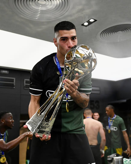 Кадры из раздевалки чемпионов
