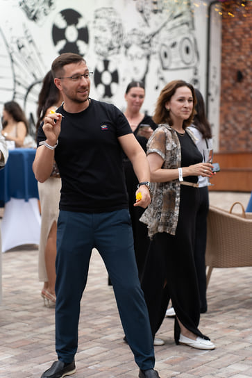 Клиника 3Z организовала для гостей соревнования по дартсу