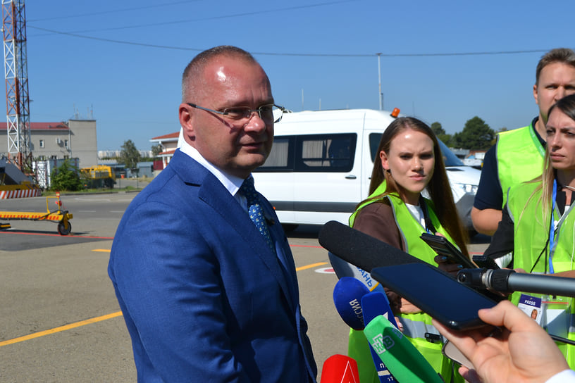 Генеральный директор аэропортового холдинга «Аэродинамика» Алексей Старостин: «Авиагавань планирует обслужить свыше 500 тыс. пассажиров до конца текущего года»