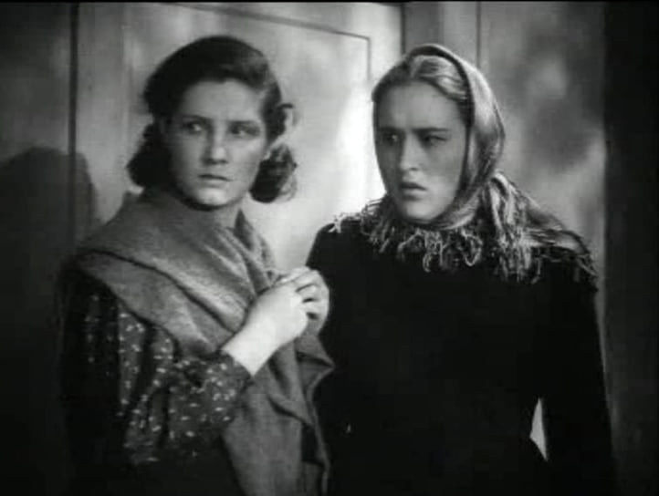 Нонна (полное имя — Ноябрина) Мордюкова выросла на Кубани в многодетной семье (три сестры и два брата). Отец актрисы был военным, поэтому он редко бывал дома. Воспитанием детей занималась мать — председатель колхоза. Непростые условия закалили характер Нонны Мордюковой, сделав волевым человеком, но с ранимой душой