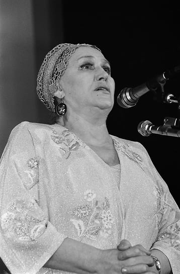 Известность Нонне Мордюковой принесли роли в «Женитьбе Бальзаминова» (1964), «Тридцати трех» (1965), «Бриллиантовой руке» (1968), «Вокзале для двоих» (1982) и пр. В 1967 году Нонна Мордюкова получила звание Народной артистки СССР