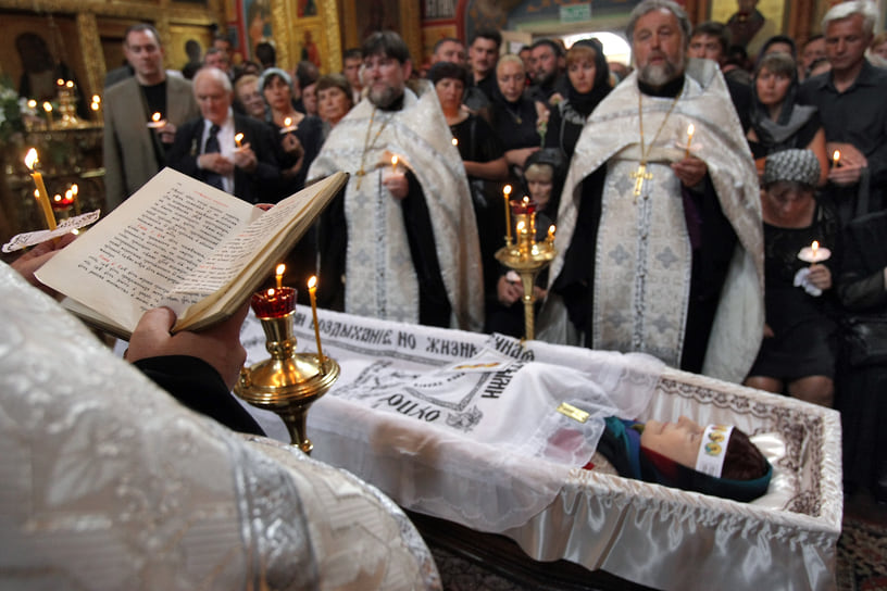 Нонна Мордюкова скончалась 6 июля 2008 года. Причиной смерти актрисы стал оторвавшийся тромб