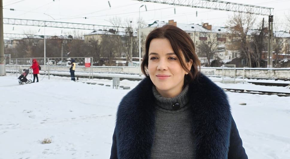 Одну из главных ролей исполняет актриса театра и кино Людмила Свитова