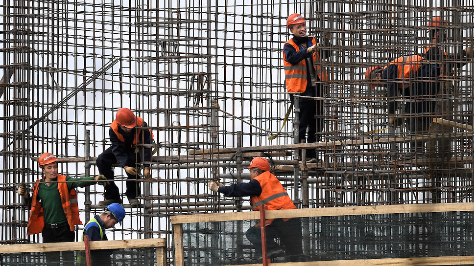 В строительном комплексе региона занято почти 70 тыс. человек. Компании ежегодно перечисляют в бюджет региона около 10 млрд руб. налогов
