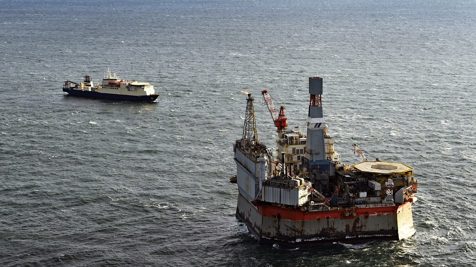 Серьезные опасения экологов связаны с возможным розливом нефти на стоящих в акватории Черного моря наливных установках