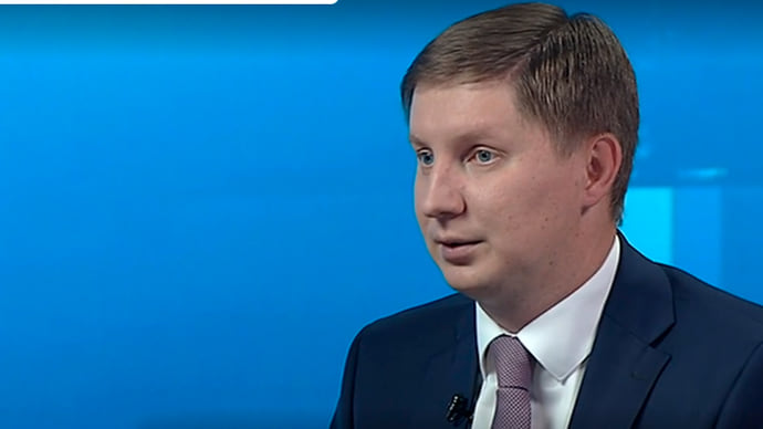 Локомотив не снижает ход