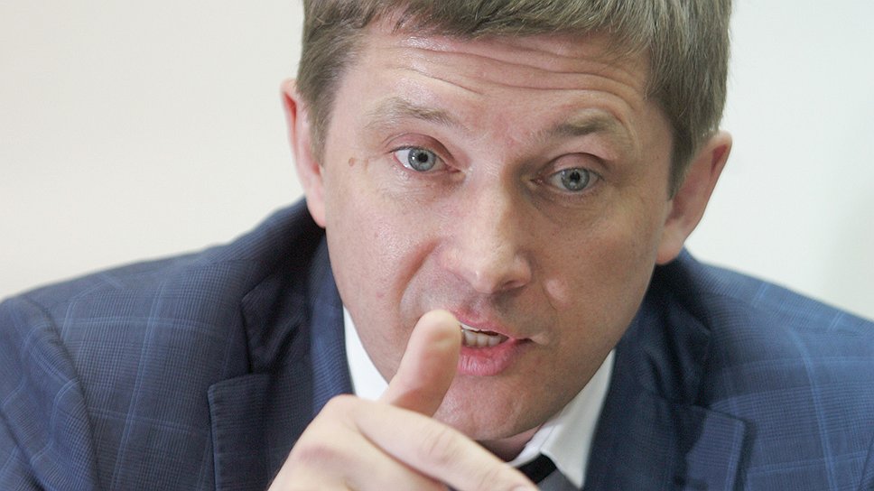 Министр госимущества Александр Макаров снова вынужден обсуждать с депутатами объективность оценки госсобственности