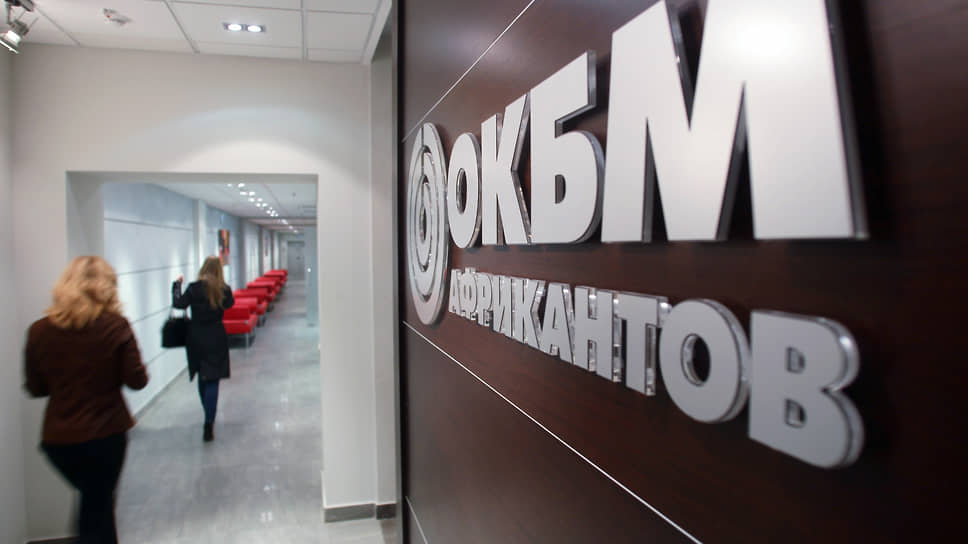 Адвокаты менеджеров «ОКБМ Африкантов» ждут допроса основного свидетеля, чтобы разобраться, за что подзащитные получили взятку