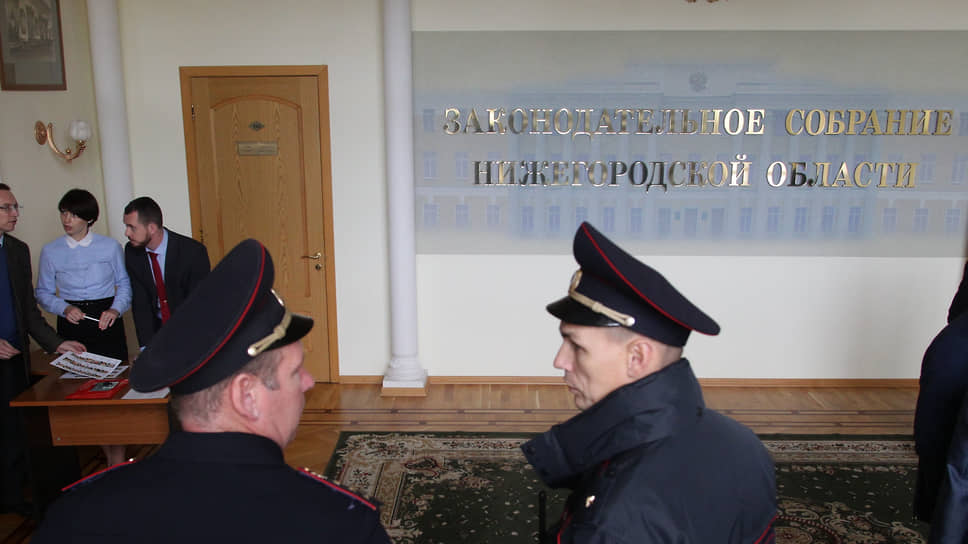 Нижегородские депутаты опасаются, что им «закрутят гайки» и ограничат возможности для поездок за границу